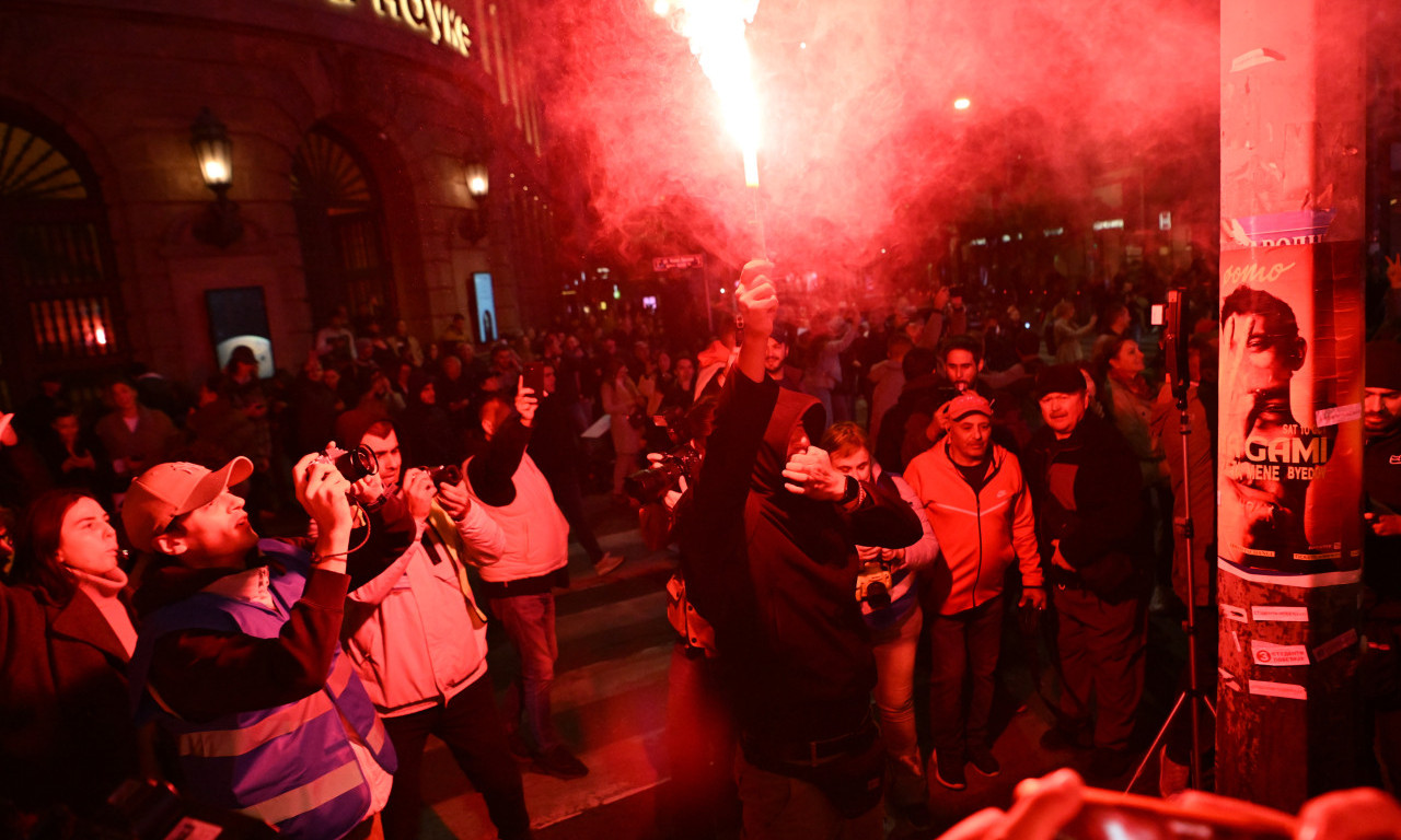 BLOKIRANA SLAVIJA, OKUPLJANJA ŠIROM SRBIJE: Pristalice Studentske liste izašle na ulice nakon Vučićevog obraćanja