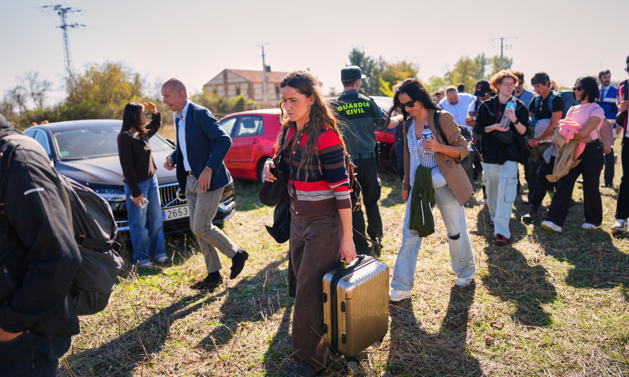 "SVE JE SMRSKANO, SAMO IZNOSE TELA!" Ispovest putnika koji su preživeli jezivi sudar vozova ledi krv