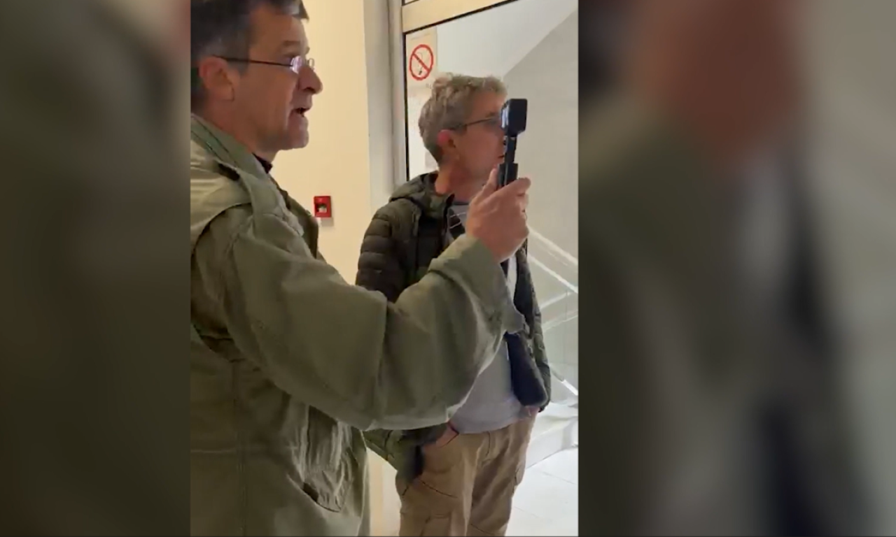 UŽAS U „SRBIJAVODAMA“! Upali i maltretirali direktora i zaposlene, tri radnice hitno zbrinute nakon incidenta