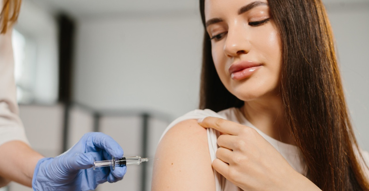 NE PLAŠITE SE HPV VAKCINE! Štiti od opasnog raka, a mogu da je prime i starije žene – evo do koje godine