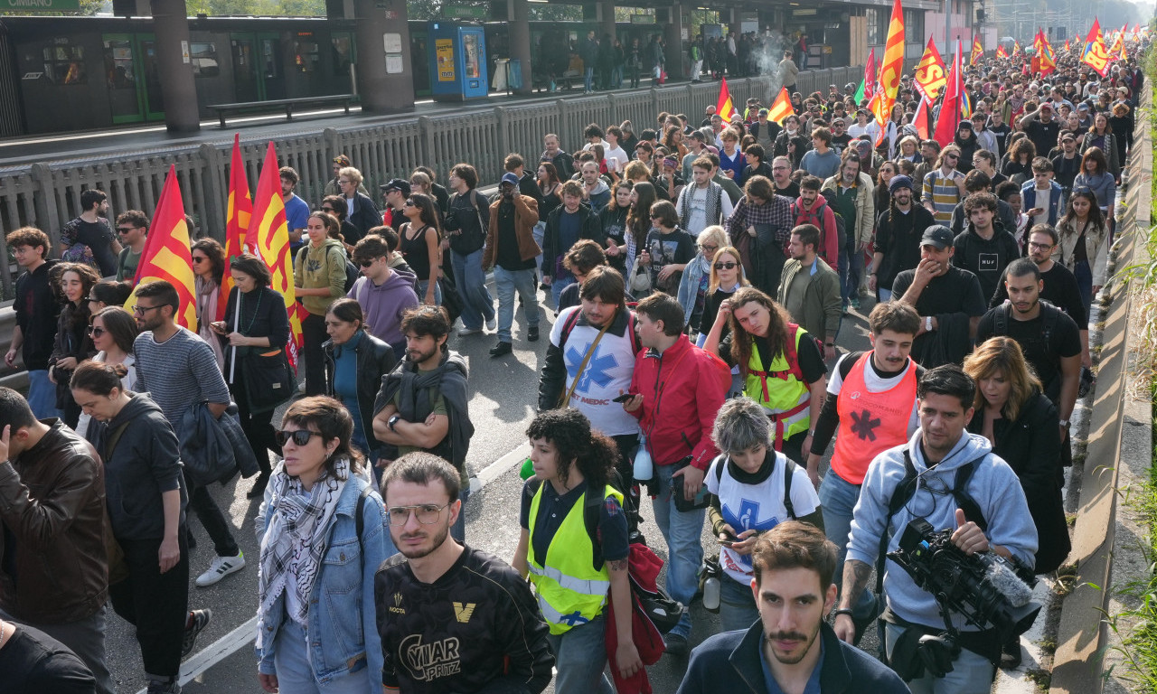 PROTESTI ŠIROM ITALIJE, HILJADE LJUDI NA ULICAMA U Rimu najavili kampovanje: "Nećemo plaćati rat!" (FOTO)