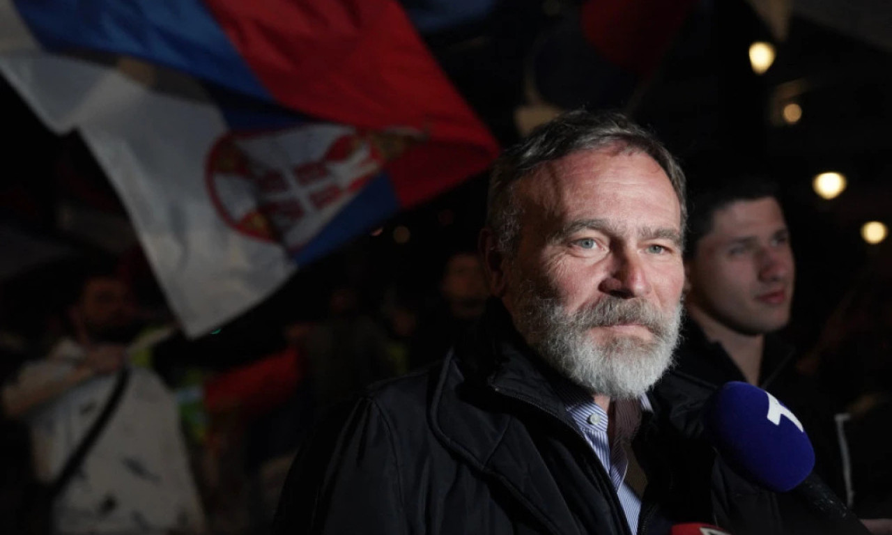 "UHAPŠEN SAM SUPROTNO POVELJI LJUDSKIH PRAVA": Nakon izlaska iz pritvora oglasio se direktor "Jovine" gimnazije u Novom Sadu